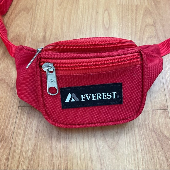 Everest Logo Mini Red Fanny Pack - Picture 2 of 10